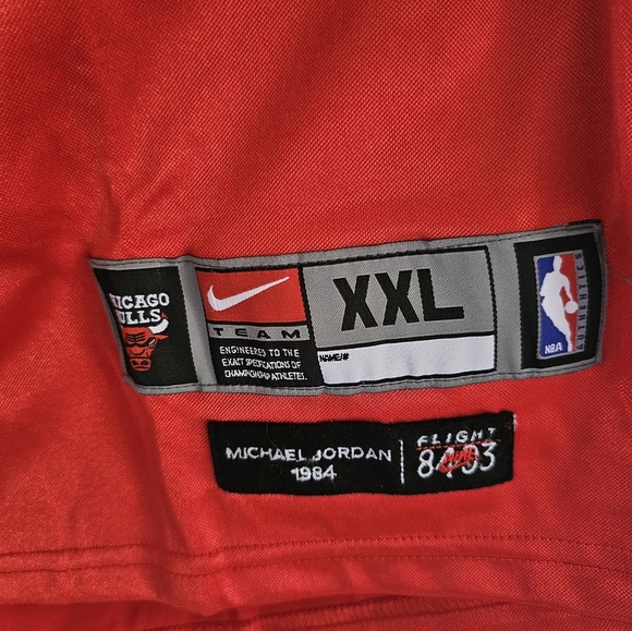 Chicago Bulls Jordan 23 Vintage Jersey - Picture 3 of 5